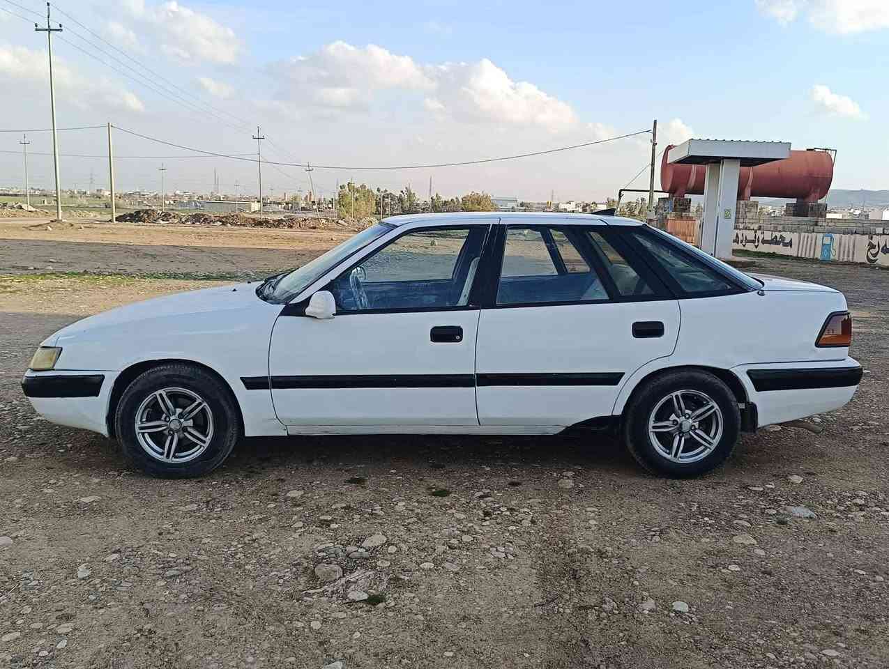 داوێ مۆدێل 1994ئاڕمی پلاستیک سلێمانی  ئاڕم و ئەوەلیات 
بەشەرد گێڕومەکینەو کارەبای گشتی گیانی بەشەرت بێدەعم و لێدراوی سعری ئەم سەیارەیە تەنها 13گڵاویەک تۆز مەجال  *********** ژم ***********ناونیشان چەمچەماڵ
