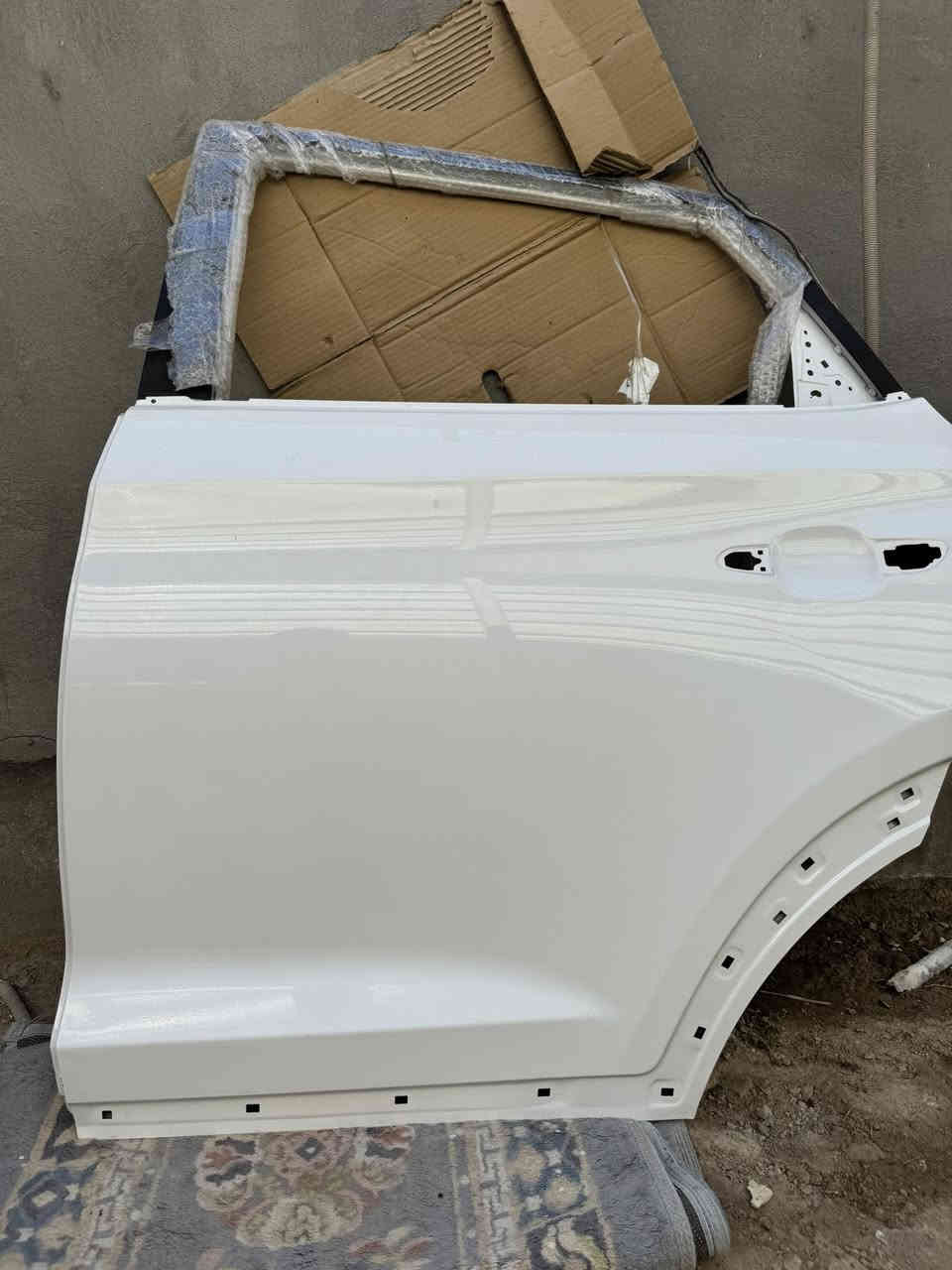 السلام عليكم
بعد إذن الادمن المحترم 
باب توسان خليجي زيروا يرهم من موديل ١٦ إلى موديل ٢١ الي بحاجته يتصل ويدلل.  *********** 
المكان بابل
