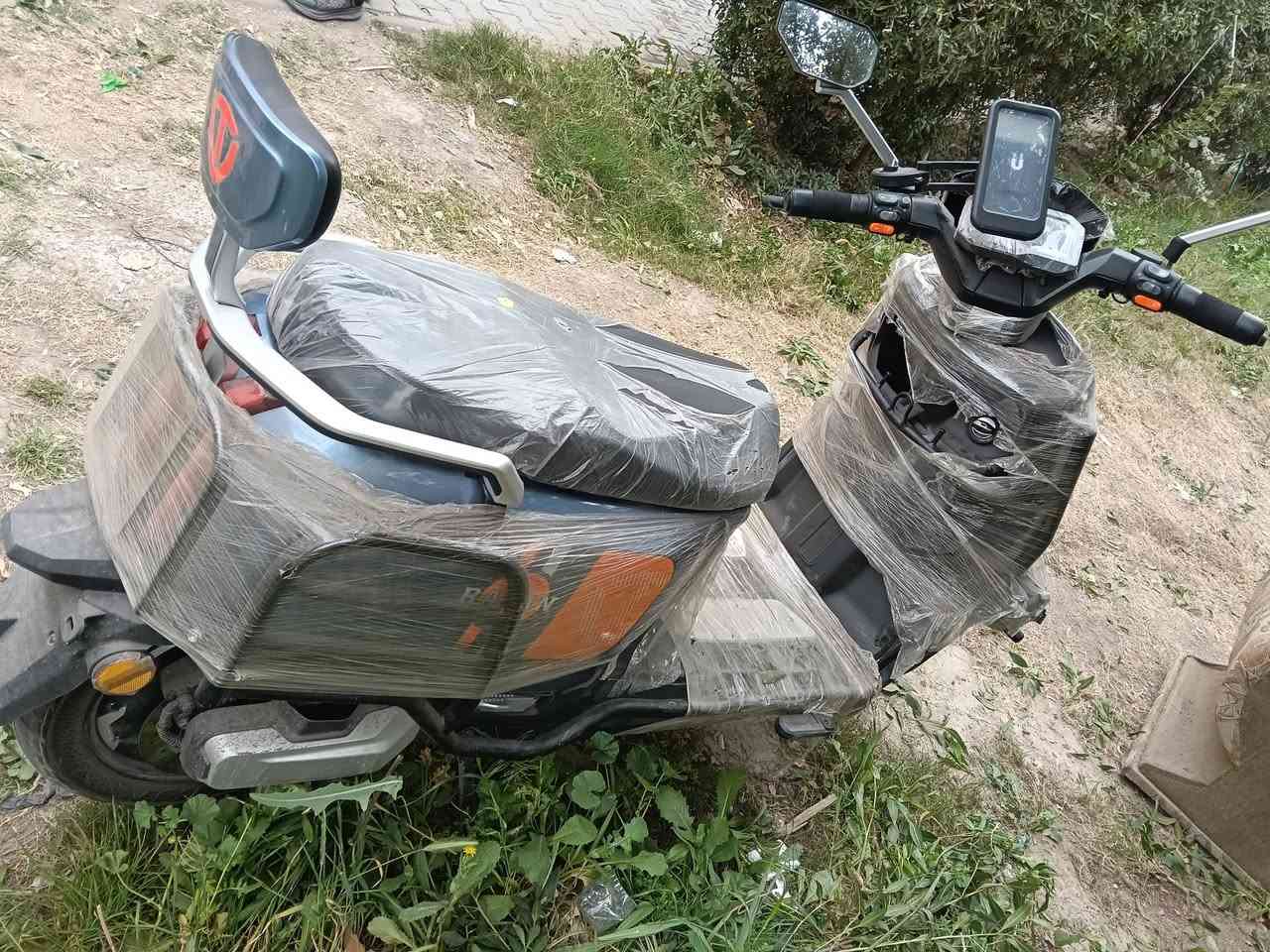 السلام عليكم ورحمة الله
داجه البيع زيرو ماماشيه بعد بل باكيت 
العلوان بغداد ***********
سعر مليون 200
