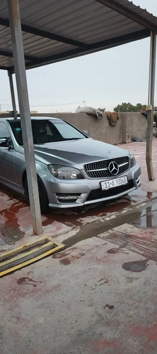 السلام عليكم 
مارسدس c300 للبيع او مراوس حسب القناعه
موديل 2008
محرك 6 سلندر حجم 3000 
السعر 130$
 وللعلم الصور قبل اسبوع والسوك كلشي بي حسب النظافة والسونار مرفق مع الصور 
 للأستفسار اكثر الاتصال او واتساب  ***********
