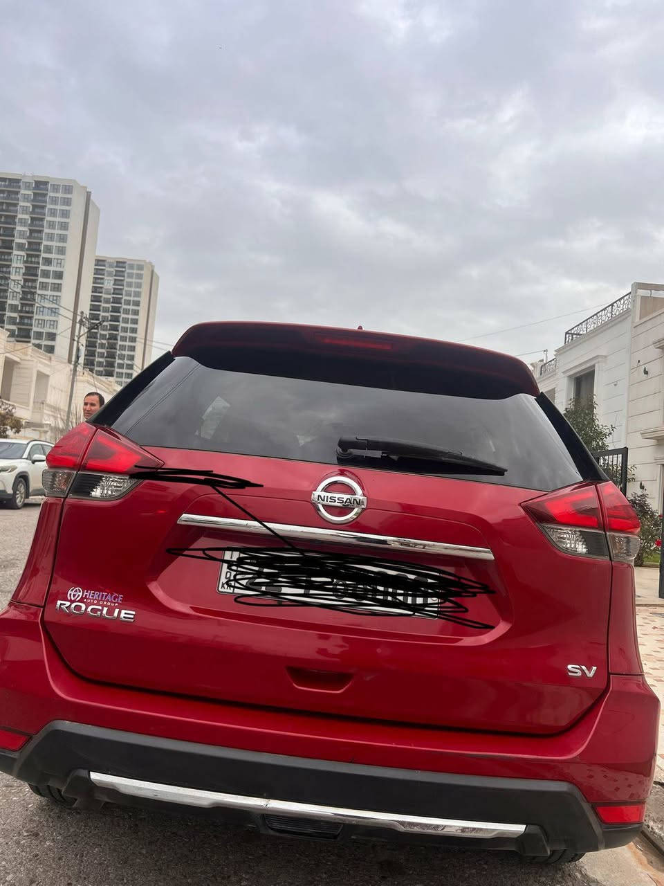 نيسان روج للبيع موديل 2017 بيها جاملج سكن ويا أسفل بابين 15 سنتم سياره ماشيه 103 ميل مكان أربيل رقم موبايل ***********السعر135 ورقه مكان السياره أربيل أربيل, العراق
