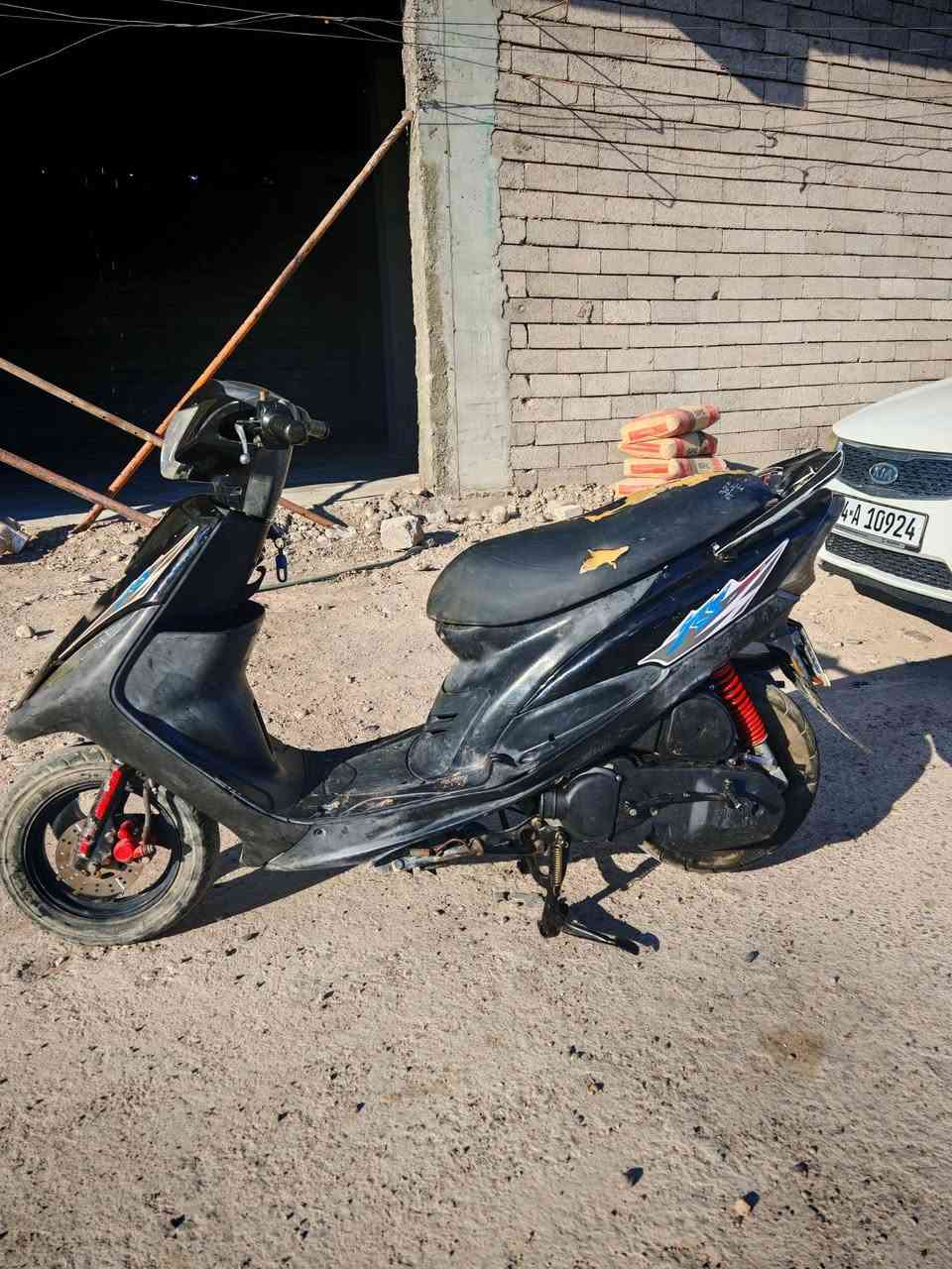 ماكس 120 كلها بلاد
محرك مفتوح مبدل ولفات وبستم على يدي
محرك من أخرس كهربايات بلاد مابيه تجاري كلا بلاد
السعر(((((500))))) *********** تكريت
