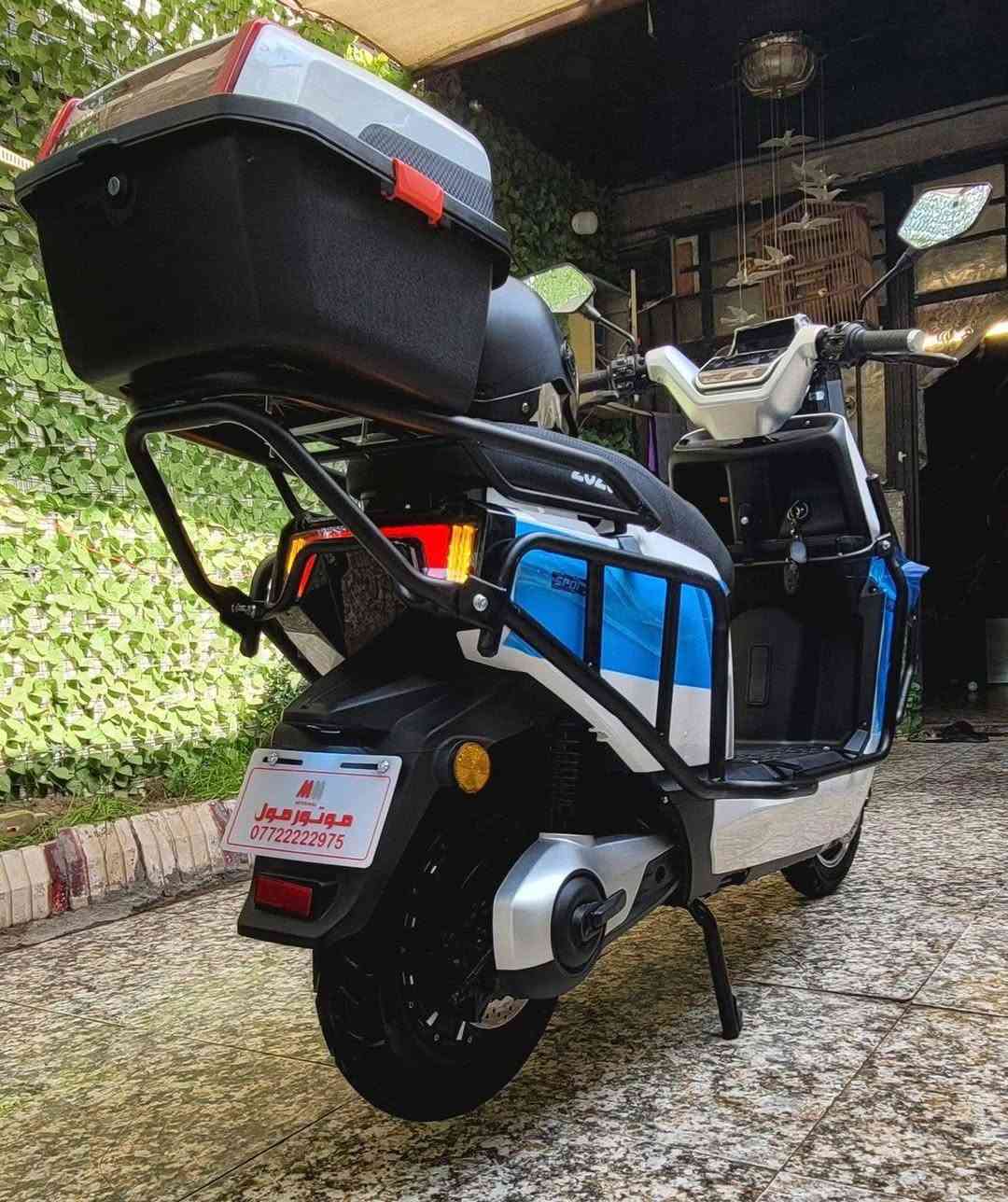 من رخصه المدير دراجه للبيع  دراجه ماماشيه جديده لك ملف ٢٥٠٠ تاير حجم جبير السعر ١١٠٠ قفل دراجه جديده ماماشيه مكاني بغداد سبع البور لاستفسار اتصل على الرقم ***********
