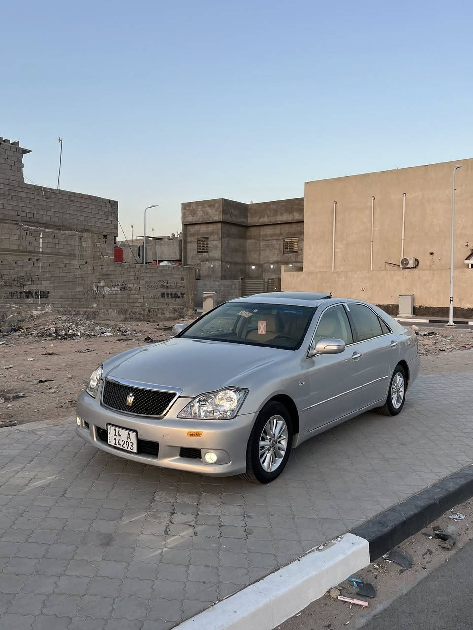 سلام عليكم. شاهينه رقم بصره تسجيل جديد قرار 48 السياره كصة قماره فقططط. الباقي كفاله. من الكصه الثانيه ومن النقل ومن الضربه. مكينه وكير. جدد حداده جديده. مواصفات 4دكم. غرفه جلد. فتحه كشنات تددفه تبريد.  السياره جديده كلششش. مابيها نقص برغي تبريد 3 قطع. ثلج.  سنويه لغاية 2030السعررر120هاتف ***********البصره الزبير.
