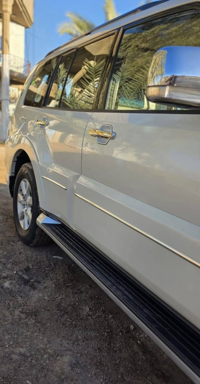 باجيرو ٢٠١٩ رقم بغداد خليجي مكينة ٣٠٠٠
مكفولة ماعدا صبغ شبر خشم الجاملغ الأيسر 
مكينة وكير على الشركة تخم تاير تبريد ٣ قطع ثلج جاهزةمن كل شي السعر  ٢١٠ورقة وبية مجال محجوزة الى مصرف الرافدين استقطاع مباشر باقي ٦ أشهر  وتصير حرة
*********** /
***********
