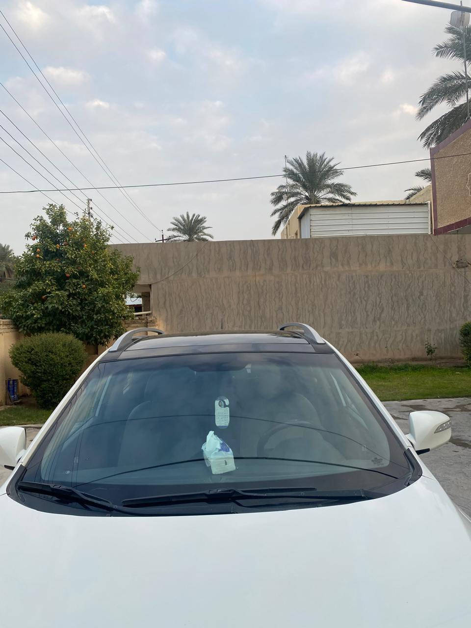 السلام عليكم
توسان موديل ٢٠١٣ 
فول موصفات بنوروما اشاير مري 
محرك ٢٠٠٠ 
رقم بغداد 
السياره جديده 
ضرر صبغ هلالات اثر طخات خفيفه بدون دواخل  
للتواصل: ***********
سعر:١٤٠ورقه وبيه مجال
