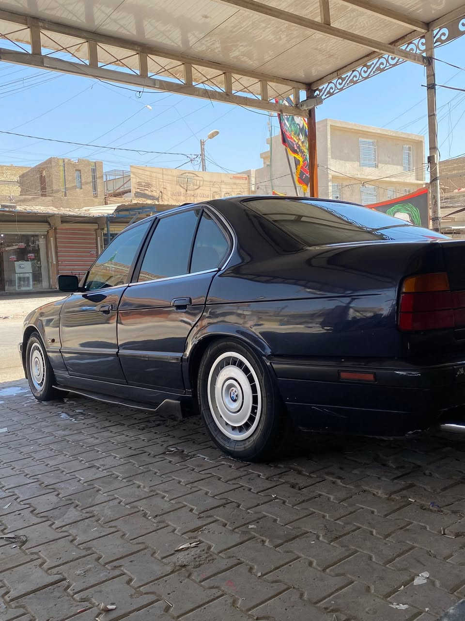 بي ام 525 مسكر فانوص اوتماتيك تبريد شغال كير محرك لوك غرفه جديده مديل 91 بجم عريض رقم كليزي سنويه لغاية 30 تحويل مباشر مسجل سماعات سستم كامل شغال تخم تاير جديد اترايك أربيل وتجي سايد بريك شغال كشنات جلد بلاد كهربايات سنتر لوك يرباك دشبول سالم ومكفوله من خياس وضربه وبل عافية على يااخضه سعر 58 بغداد الدوره ***********
