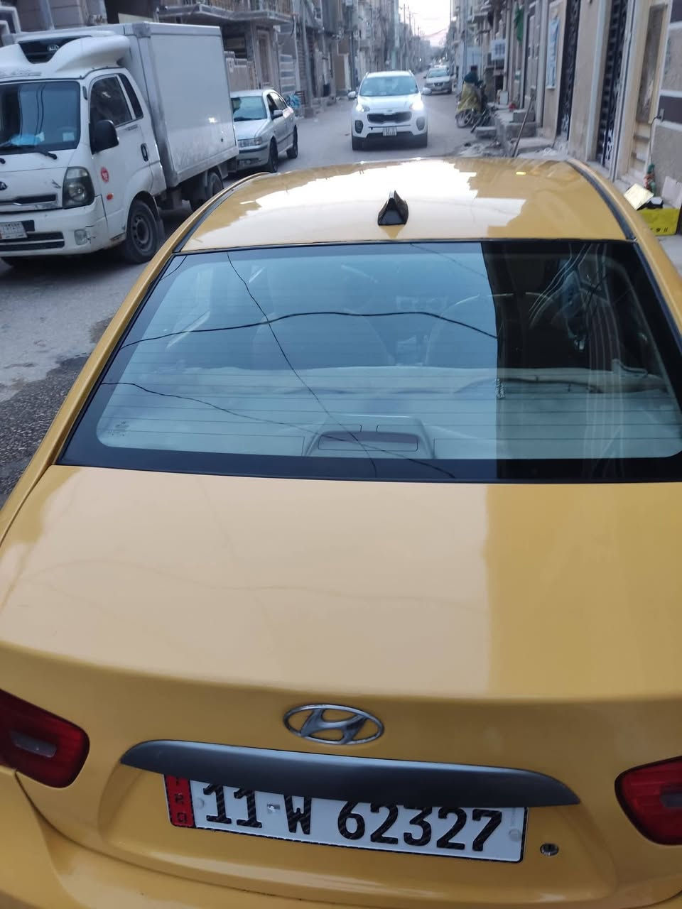 النترا موديل 2008
سنويه جديده هزه جديده رقم بغداد بأسمي 
حادثها بأمريكا قطعتين موجود سونار بالمنشور 
بالعراق بيها بارد بالجاملغ الخلفي 
تخم تاير 
دوشمه نضيفه 
 مسويلها ادامه كامله 
سياره نضيفه وجاهزه
كربلاء المقدسة مقابل مستشفى الكفيل 
السعر 88 وبيها مجال بسيط
وترهم مراوس 
***********
