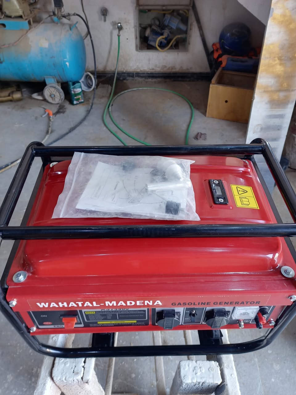 مولد للبيع الستخدام سبوع واحد جديد السعر ١٧٥ قفل ***********
