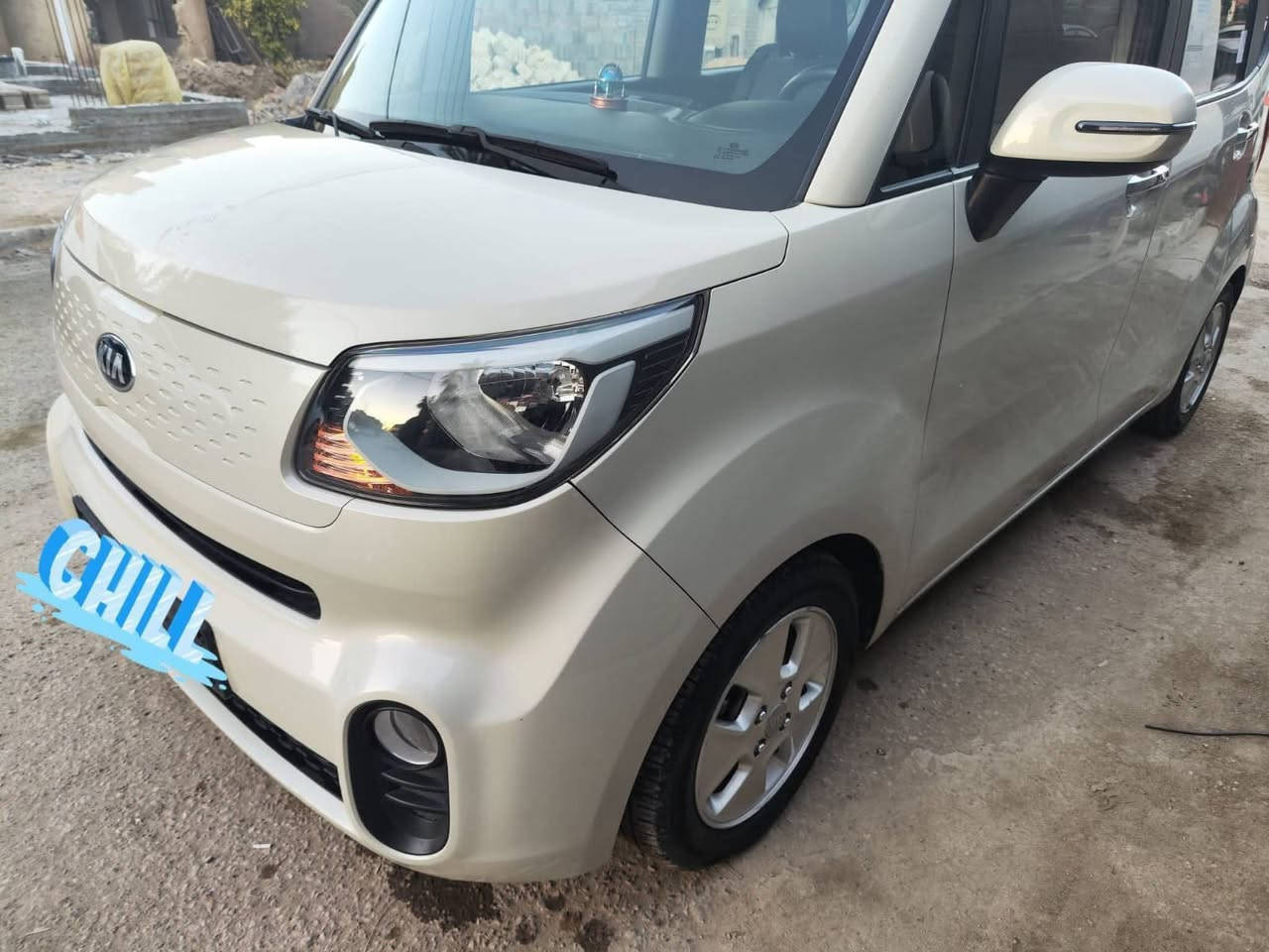 صُــنعت خصيصاً للمواطن الكوري  🇰🇷
السلام عليكم
كيا راي 2021 خليجي كفالة عامة من كلشي حته دعاميات كتلوك الشركة والبصمات احتياط موجودة
 فووول مواصفات
ماشية 23 الف فقط 
بصمة تشغيل 
بصمة ابواب
كشنات جلد 
كشنات كهرباء 
كشنات تدفئة وتبريد
ستيرن تدفئة
حساس خلفي امامي
كاميرا 
مري شفط 
باب خلفي سلايد ( واسعة من الداخل ) 
محرك 3 سلندر اقتصادي جداً 
رقم بغداد دولي هزه جديدة سنوية جديدة  وبأسمي
 السعر 98 ورقة وبيها مجال 
مكاني بغداد العامرية *********** واتساب+اتصال
