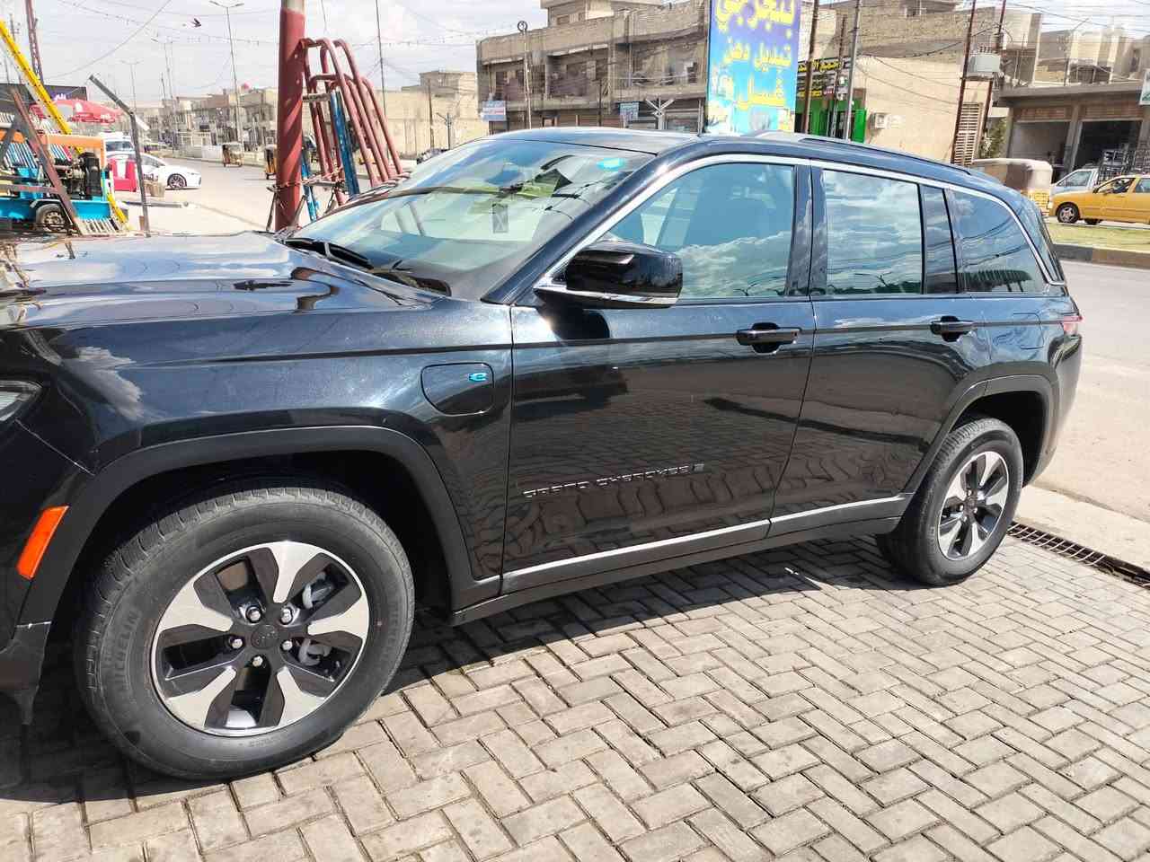 جيب هايبرد موديل 24 فئة لمتد تبديل خمس قطع مواصفات بنوراما تشغيل عن بعد خزن ميموري كشنات جلد تدفئه خمس وضعيات قياده بعد هوايه مواصفات مرقم بغداد بسمي عنواني بغداد رقم تلفون ***********
