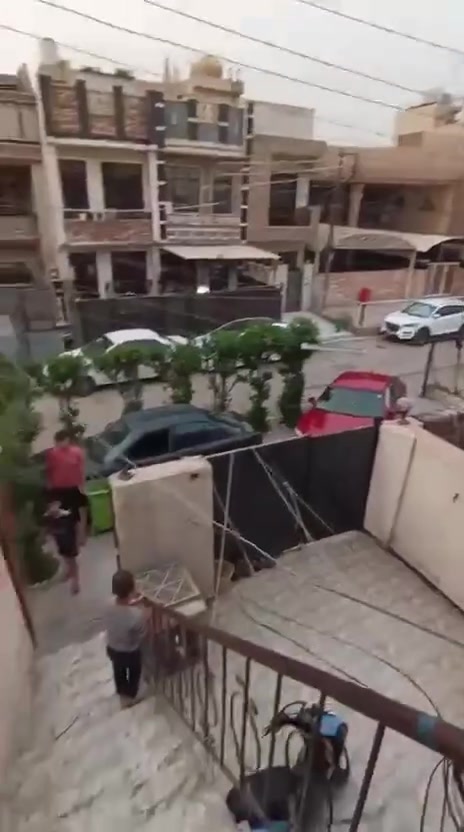 للايجار طابق اول غرفة وصالة ومطبخ وخدمات السيدية مربع الضباط ايجار ٥٥٠ الف للاستفسار 0***********
