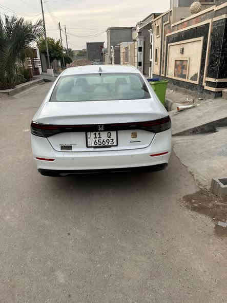 السلام عليكم .
للبيع# هوندا اكورد 
الفئه . EXL فول مواصفات 
جلد كرسين كهرباء داخل بيجي
كشانه تدفئه كشن ميموري 
تبريد قطعتين حساس امامي خلفي بلادي كلش حلوه مواصفاته على حد التورنك
حادثه كلش حلو بدون ايرباك ولا دواخل 
الموديل 2023 
ماشيه 50
رقم بغداد
السعر :21200 وبيه مجال 
مكان السياره الفلوجه 
اتصال ؛***********
