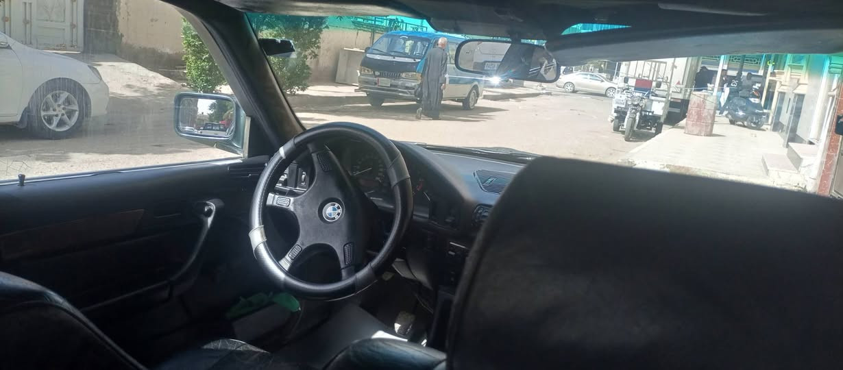 السلام عليكم للبيع او المراوس حسب القناعه BMW520مسكر دبل فانوس السياره نظيفه كلش واحلئ من الصور ب43 مكانها الكوت للاتصال ***********
