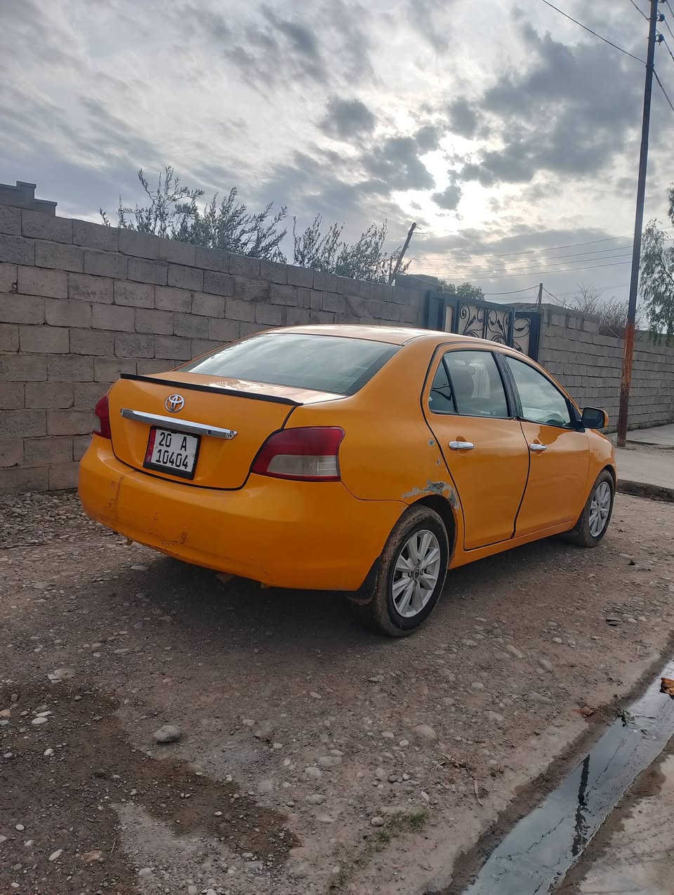 سلام عليكم يارس موديل 2008 كندي فول اوتوماتيك سنويه جديده لحد 2030 هينه و غرامات مصفره الضرر بونيد و جاملق امامي تبديل بدون دواخل دوشمه جديده السعر 70 وبيه مجال مكان كركوك ليلان  الاتصال رقم ***********
