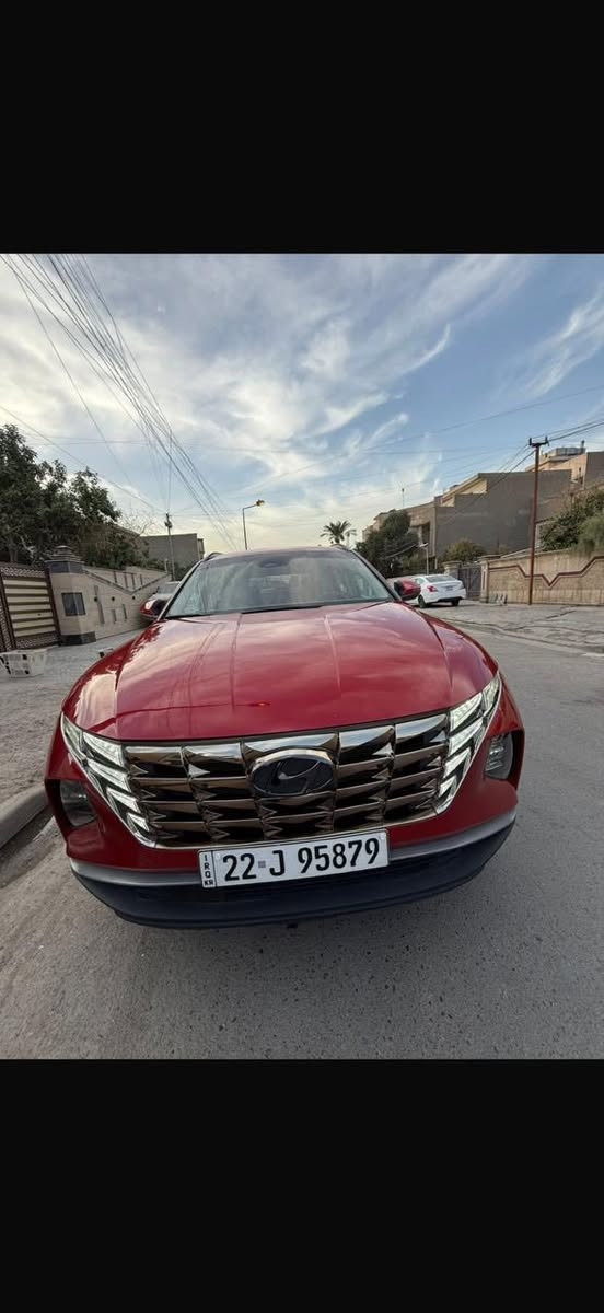 السلام عليكم 
توسان 22 لون احمر حادث سرقه جاملغ و بنيد سياره جاهزه لل اخير فول لل اخير ما تصرف ربع ما تصرف عليها سعر 185 مكاني بغداد غزاليه ***********
