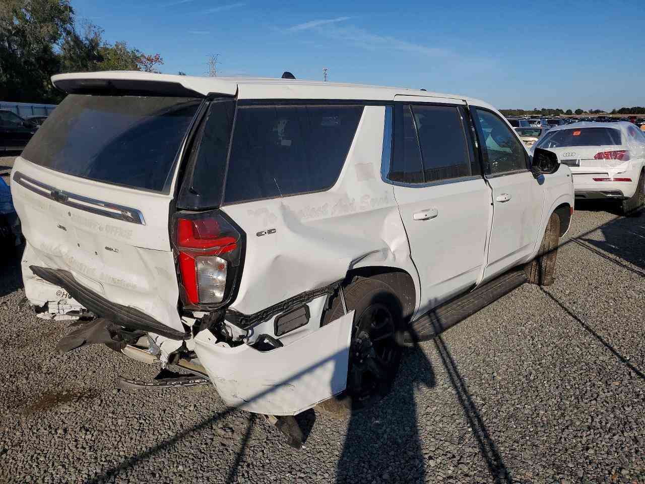 بيع مباشر 238 ورقة 
تاهو 2024 ماشية 17 ألف Mi
حادث خلفي بجم كبس بدون ايرباك 
#البطاط_للمزادات
للأستفسار 
***********
