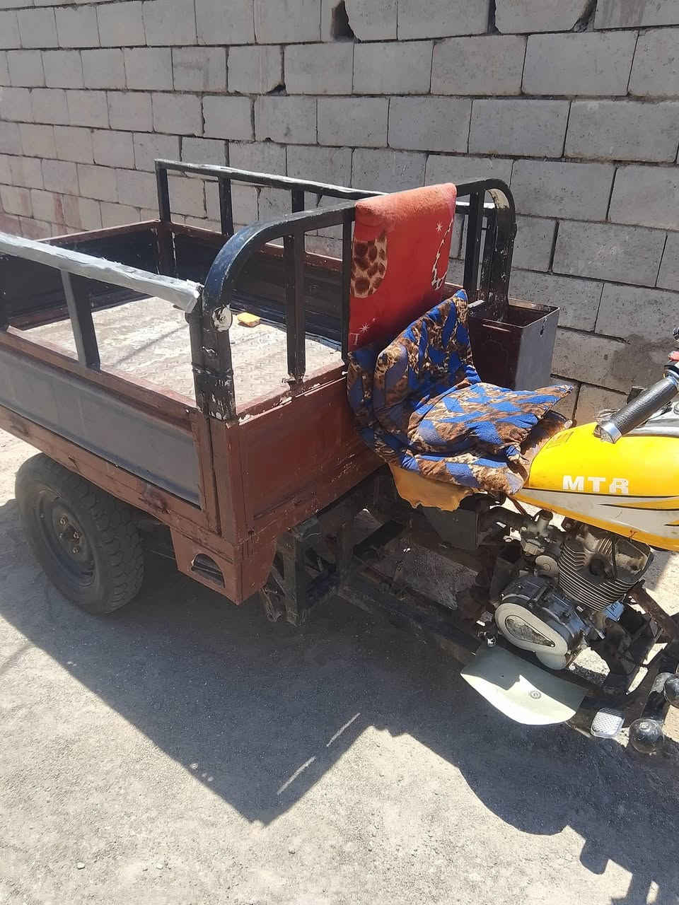 للبيع امتيار ادوات اكفلك عشاير ستوته جاهزه مابيها نقص كهربائيه شغاله باتري جديد سلف يشتغل بس الشخاطه السعر 500/ وهذه الرقم *********** المكان الدير النشوه قرب البانزين خانه
