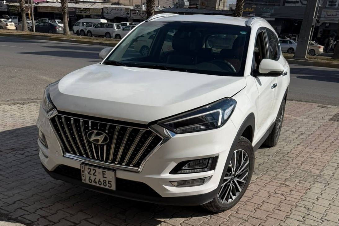 هیوندای توکسون 2021 مواسەفات خلیجی 
لەسەر ساغی 10 پارچەی گۆڕاوە 
80 هەزار ڕۆشتووە 
بەسمە شاشە گەورە 
کوشن کارەبایی 
ویل کروم
زۆر مواسەفاتی تر 
هەزەی نوێیە 
سەنەوی نوێیە 

سـعـر : لە کۆمێنت داوابکە ڕاستەوخۆ بۆت دێت 📥 

گێر و مەکیەنەی بەشەرت 
هیچ کێشەیەکی تێدا نییە 

ژمارەی خاوەنەکەی 
***********
