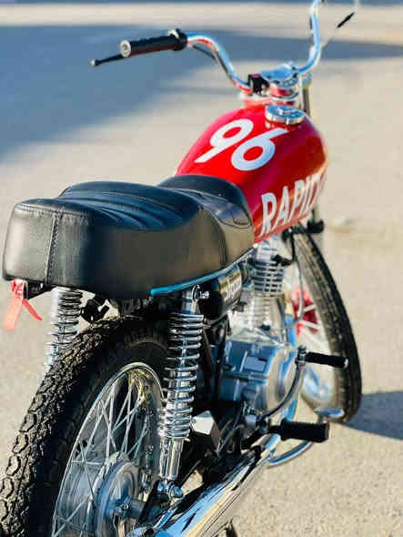 سلام عليكم شباب دراجه للبيع تعميره جديده الدراجه حلوه كلش الدراجه ظايعه وراقه عندي يعني كلك كلك المكان الكوت الموفقيه السعر 550وبيه مجال خاص مفتوح/***********
