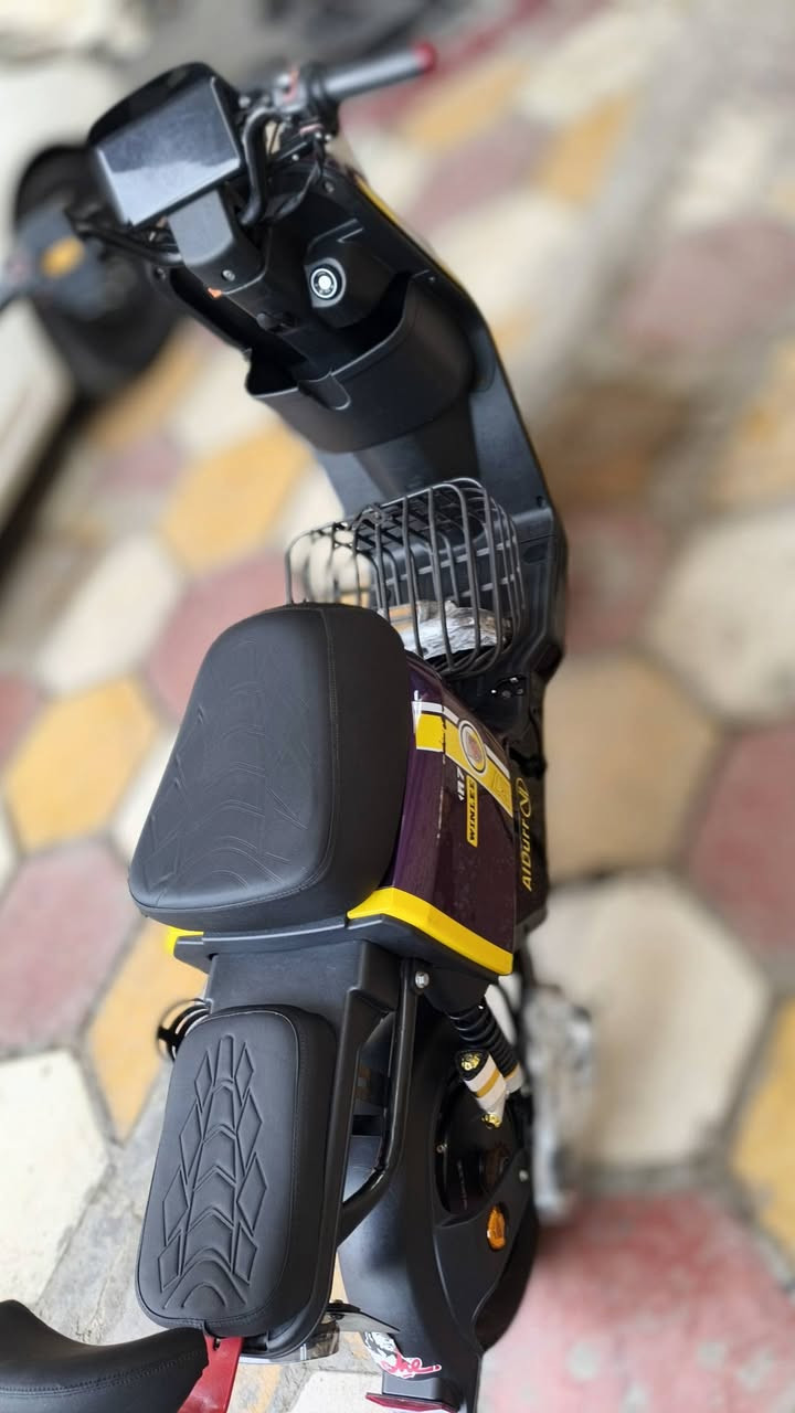 دراجه شحنR7 ستعمال شخصي ما متعوبه هواي وكلشي نضيف بيه العنوان القبله حي المهندسين السعر475وبيه مجال والشراي يدلل متواجد على وتساب الرقم ***********
