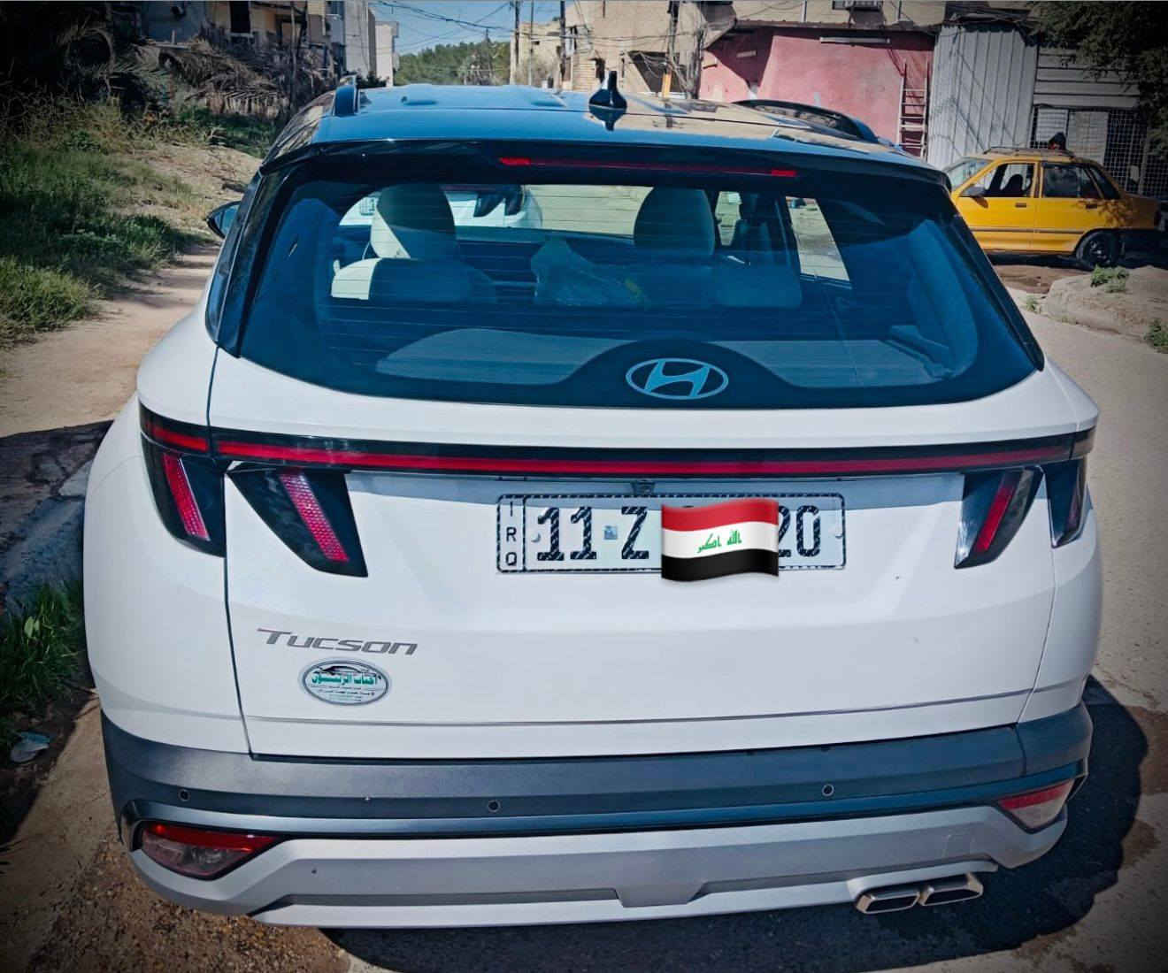 السلام عليكم توسان خليجي بغداد زيرو ماشيه 4000الف
تو كلر
كشنات تبريد
صندوق كهرباء
ويل 19
مكفوله كفاله عامة ضمان شركه الأولى... السعر ٢٣٠ 
المكان : بغداد رقم الهاتف ***********
