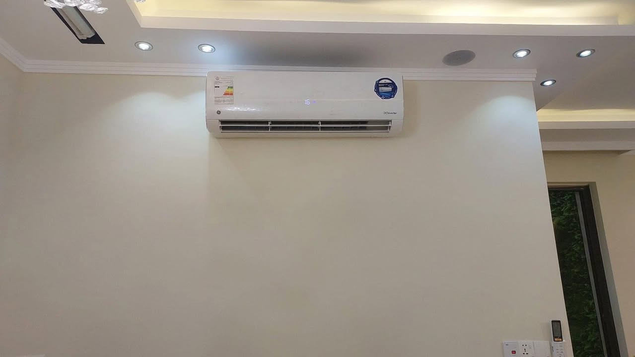 � فرح لخدمات تنصيب وصيانة أجهزة التبريد والكهربائيات 🌸
خبرة – التزام – شغل نظيف يخدمكم صيف وشتا 🌬️❄️

نقدم لكم أفضل الخدمات بأسعار تنافسية وجودة عالية، ويشمل خصم 20% عند تنصيب أكثر من سبلت واحد.

للاستفسار 📲***********📞

🔧 خدماتنا تشمل:

• تنصيب جميع أنواع السبالت (سبلت – هايبرد – انفيرتر)

• صيانة الأعطال – تنظيف وتعقيم داخلي وخارجي

• سحب وشحن غاز بكل أنواعه

• تبديل كمبريسر – معالجة تسريب – تنظيم سواقي وأسلاك

• إعادة تنصيب السبلت عند النقل أو السكن الجديد

• تنصيب سخان كهربائي وأعمال كهربائيات بسيطة

• نقاط تنظيف البيوت من الأتربة

• ترتيب الشغل بدون فوضى وبلمسة أنثوية منظمة

📍 مناطق العمل:

• الحِلّة – كربلاء – الأنبار – الكوت (شرط وجود 4 سبالت وفوق)

• بغداد / الكرخ – الرصافة (مباشرة بدون شرط)

⏰ نلتزم بالمواعيد ونوصل بنفس الوقت المحدد

احترام كامل للزبون وللبيت، وشغل مضمون.

💗 مبادرة فرح الإنسانية:

“بقدر المستطاع” نساعد العوائل المتعفّفة بتنصيب السبلت بأسعار رمزية أو مجاناً حسب حالتهم الإنسانية.

✨ موجودين على مدار 24 ساعة… بأي وقت تحتاجونا نجيكم ✨

📞 للحجز والاستفسار والتواصل على الواتساب:

*********** – *********** – ***********

🌟 فرح لخدمات التبريد والكهربائيات – ثقة… راحة… أمان ببيتك 🌟
