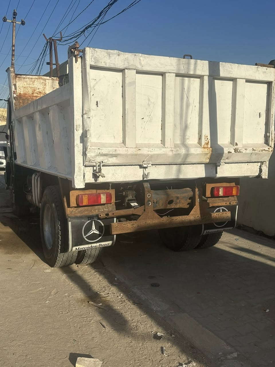 سلام عليكم ألبي كرواتي شاصي فرنسي…..رقم        مثني إنكليزي..بسمي…..كير 6….  مكينه6 ..بدي نضيف …تخم تاير….***********
