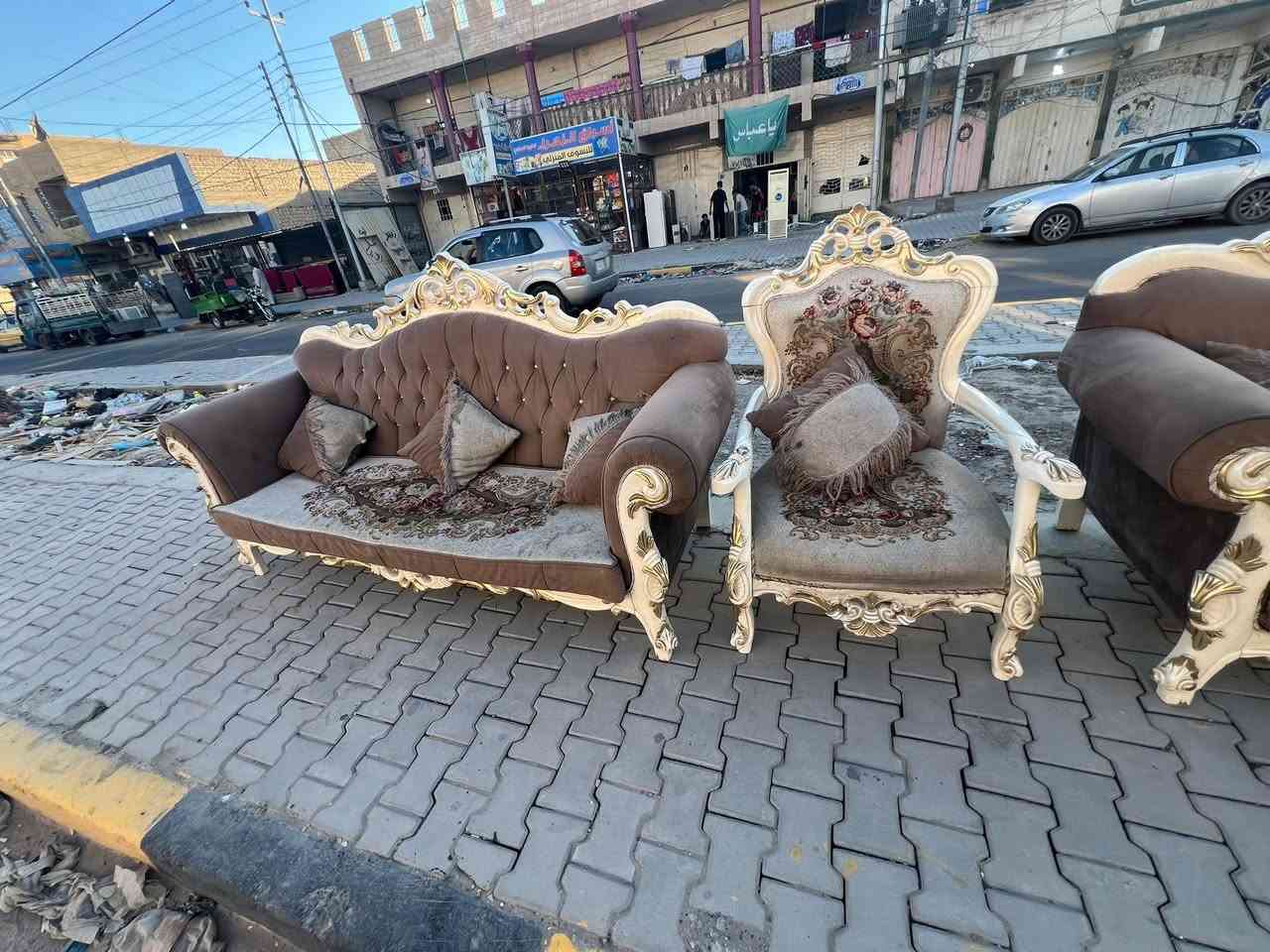 السلام عليكم ملكي ٨ مقاعد زان تركي نضافه ٩٥٪؜ هديه وياه ٨كوشات وطبله وسطيه سعر ٤٥٠ وبي مجال وموجود توصيل بغداد وكل محافضات العراق اي استفسار خاص أو عله ***********
