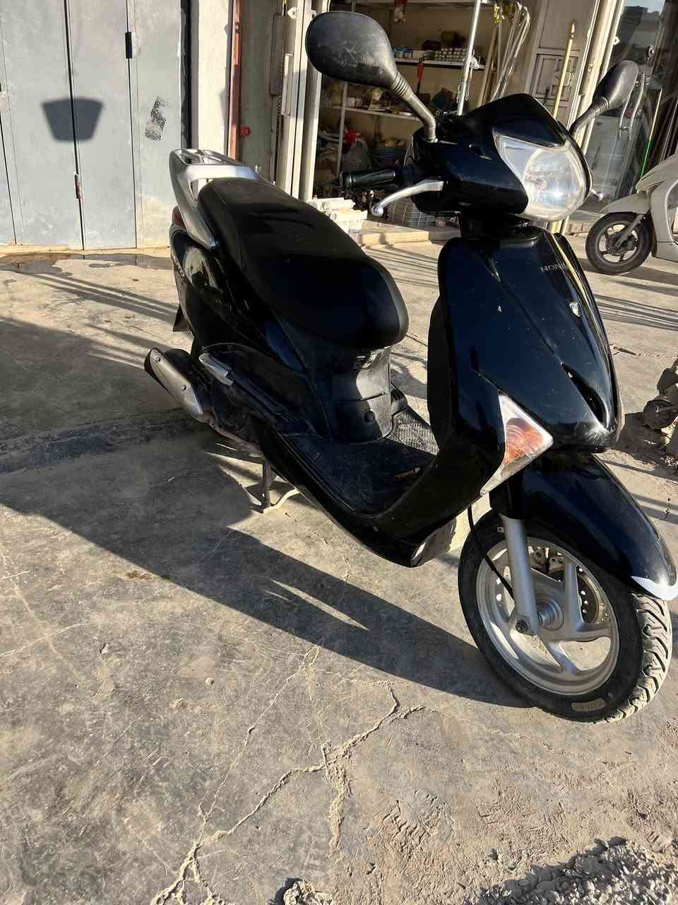 ليدي حديث للبيع كلشي ماعايزه الدراجه نكره سلف كلشي ماعايزهه كهربائيات كلهه شغاله  كلجات جدد باتري جديد تايرات جدد الكفر الأصلي السعر 800 الشراي يجي خاص


**إذا كنت صاحب هذا الإعلان وتريد حذفه لأي سبب، رجاءا أرسل رسالة إلى الدعم الفني**