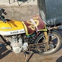 دراجه للبيع ايراني الدراجه بها تقطيع السعر 400 وبيها مجال07765249049