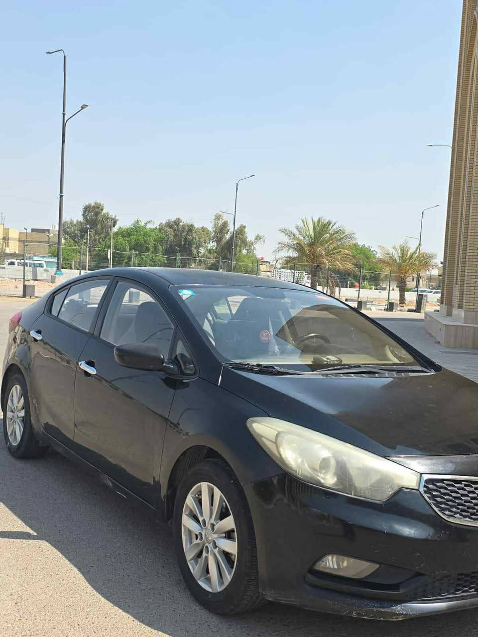 السلام عليكم
سيراتو 2014 وارد خليجي  محرك 1600
بيهه نص باب السايق صبغ وبارد بالباب الخلفي والباقي مكفول 
السياره حلوه احلى من الصور 
مكانهه النجف الأشرف 
مراوس بي واي دي 
***********
