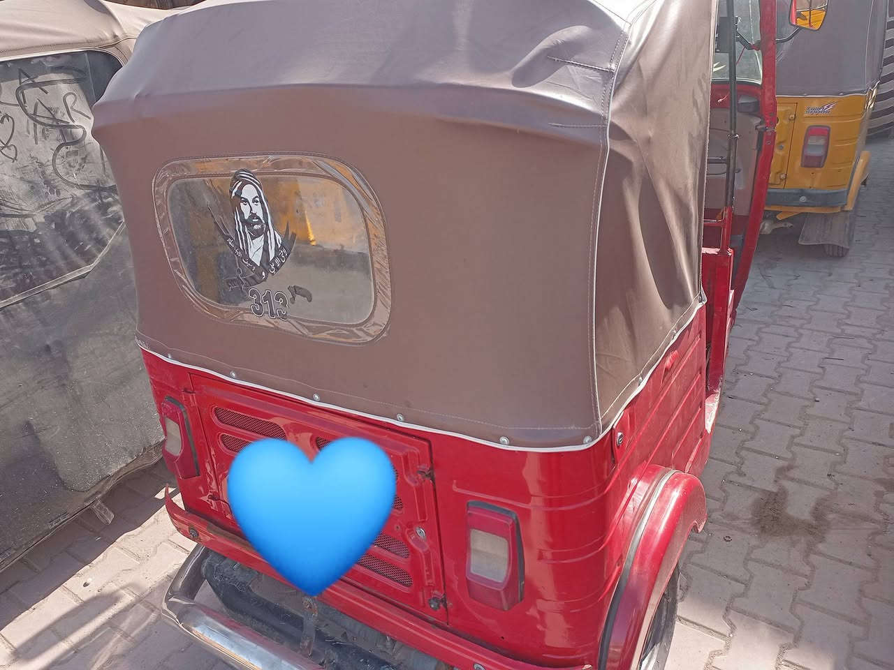 سلام عليكم تكتك موديل 17 محسوبه علا 18 رقم وسنويه سعر اربع ونص عنوني مدينه الصدر رقمي ***********
