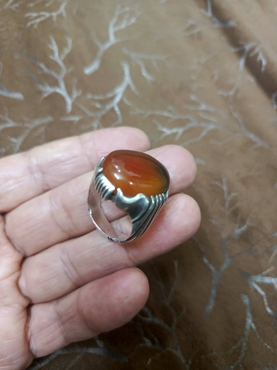 السلام عليكم
قيم وأخذ بما يرضي الله خواتم عقيق يماني فضه عيار 925 ثقيل


**إذا كنت صاحب هذا الإعلان وتريد حذفه لأي سبب، رجاءا أرسل رسالة إلى الدعم الفني**