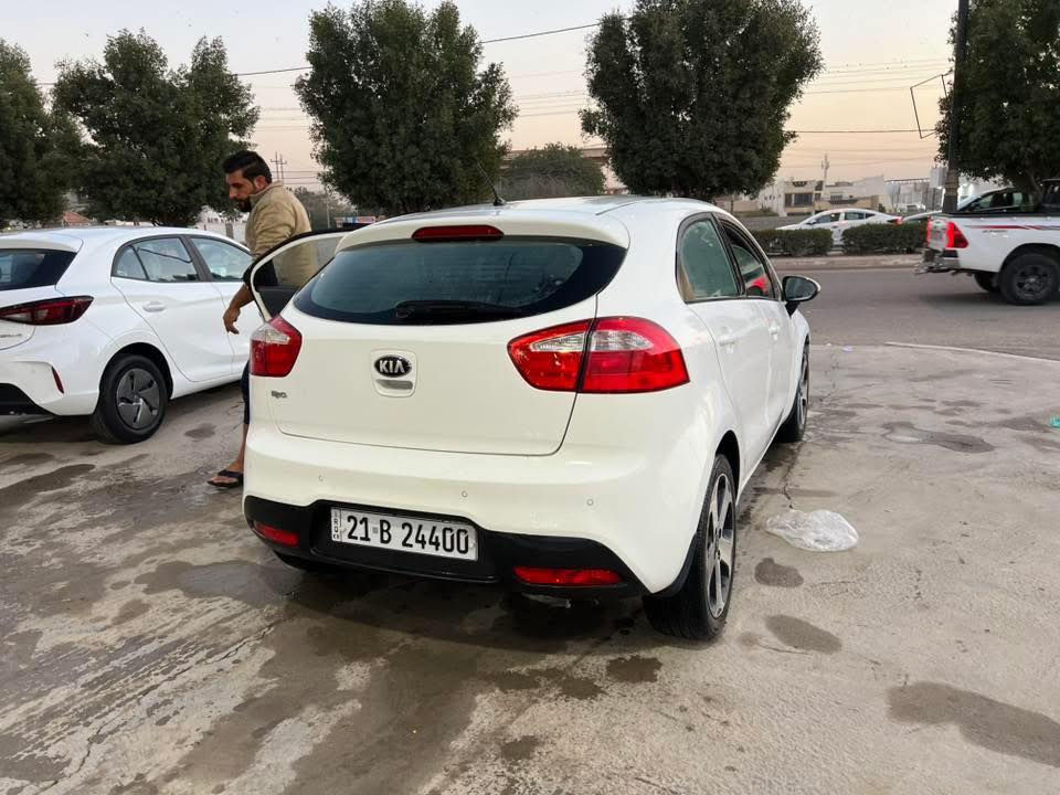 كيا ريو موديل 2014 فول مواصفات خليجي
سيارة فول مواصفات  تشغيل عن بعد وسلايت ويل كروم حساس خلفي وكامرة وشاشه 

محرك وكير بشرط 

رقم سيارة مميز 

بيه جاملغ صبغ  بيه بعض تكحيلات 

مكان السيارة الرمادي

للاتصال ***********

سيارة باسمي
