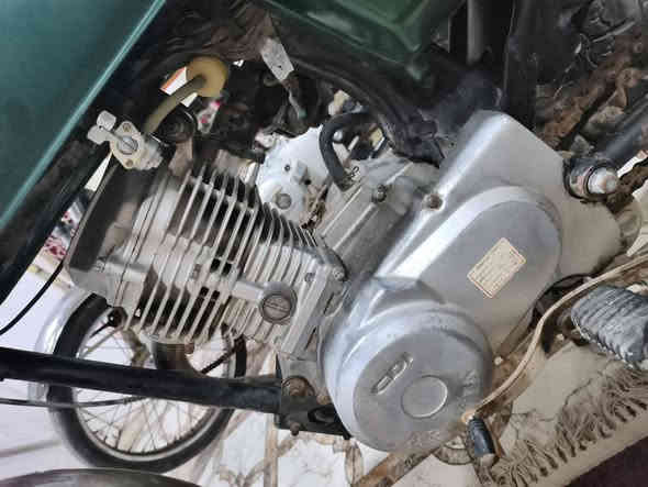 السلام عليكم دراجه للبيع سعر 350 مكان بصره***********
