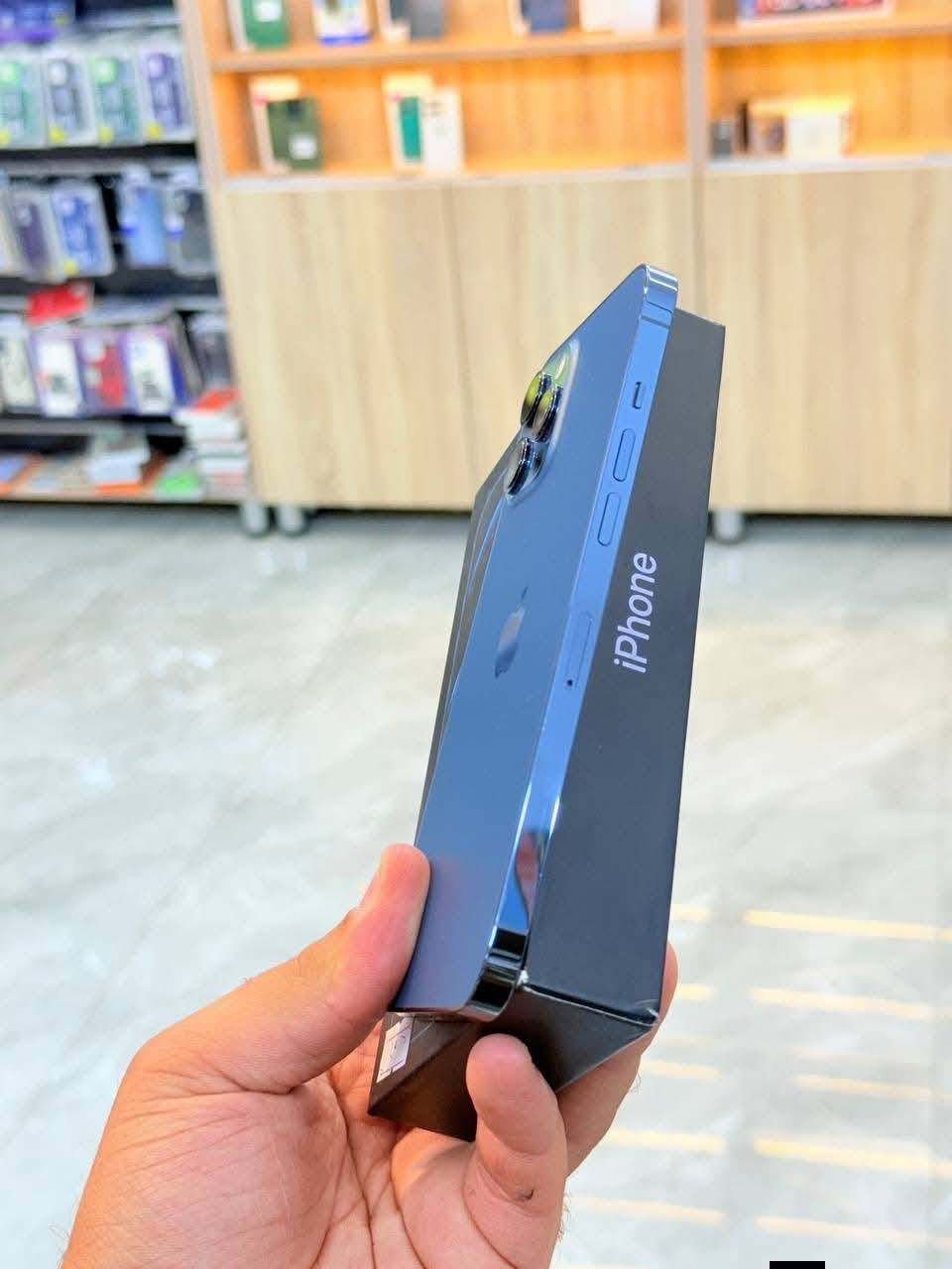 12 برو ماكس
ذاكرة 256 نموذج m
بطاريتة 92 الجهاز نضيف جداً مابي اي قطعا مبدلة
سعرو 380 الف قفل بدون اي عمولة 
مكاني اربيل شارع 100


**إذا كنت صاحب هذا الإعلان وتريد حذفه لأي سبب، رجاءا أرسل رسالة إلى الدعم الفني**