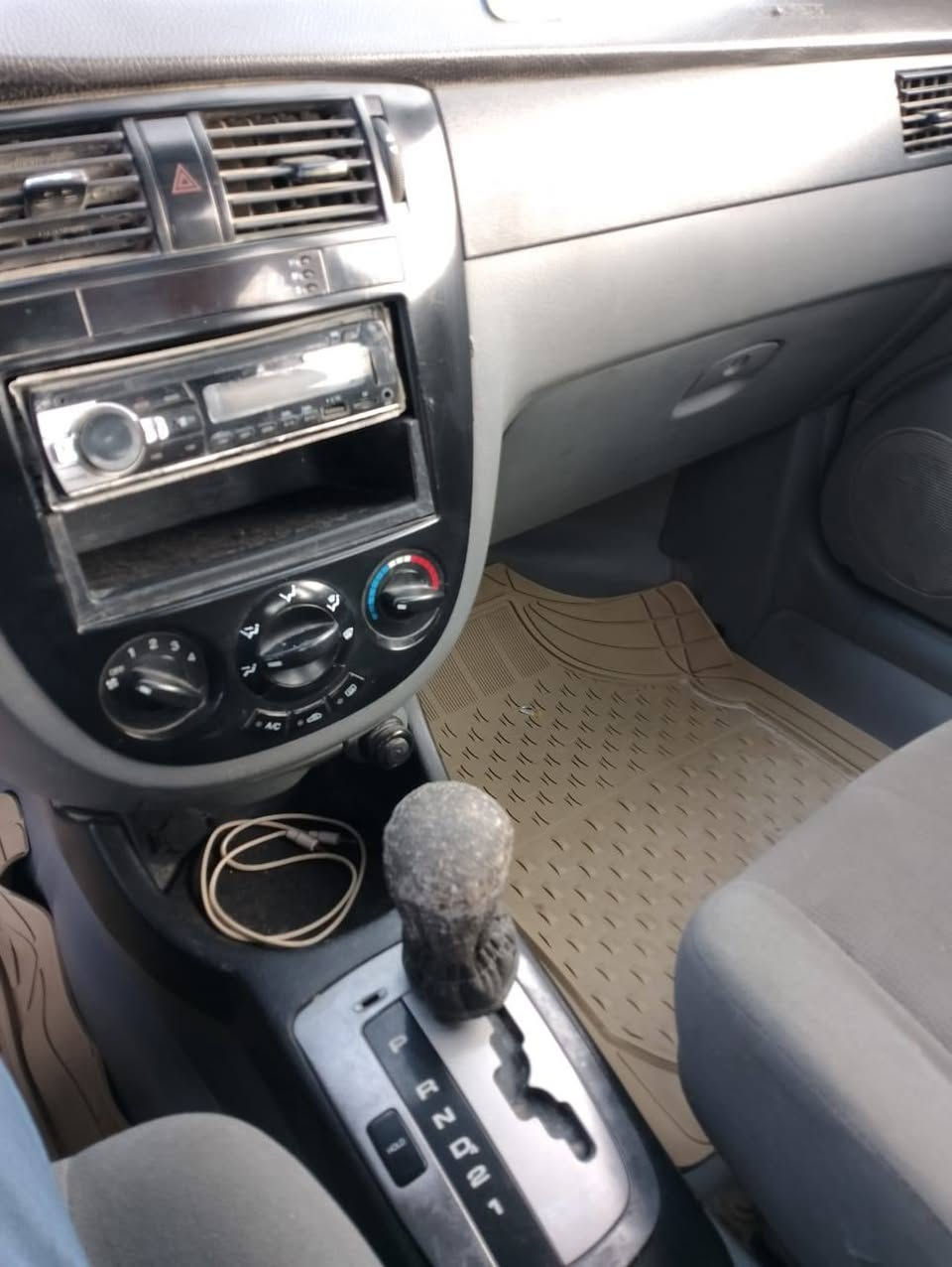 اوبترا موديل 2011 للبيع 
السعر 65 بيها مجال  
المكان بين الشطرة والغراف
فرع المشاخيل للستفسار  الا اتصال ع 
هذا الرقم  ***********
