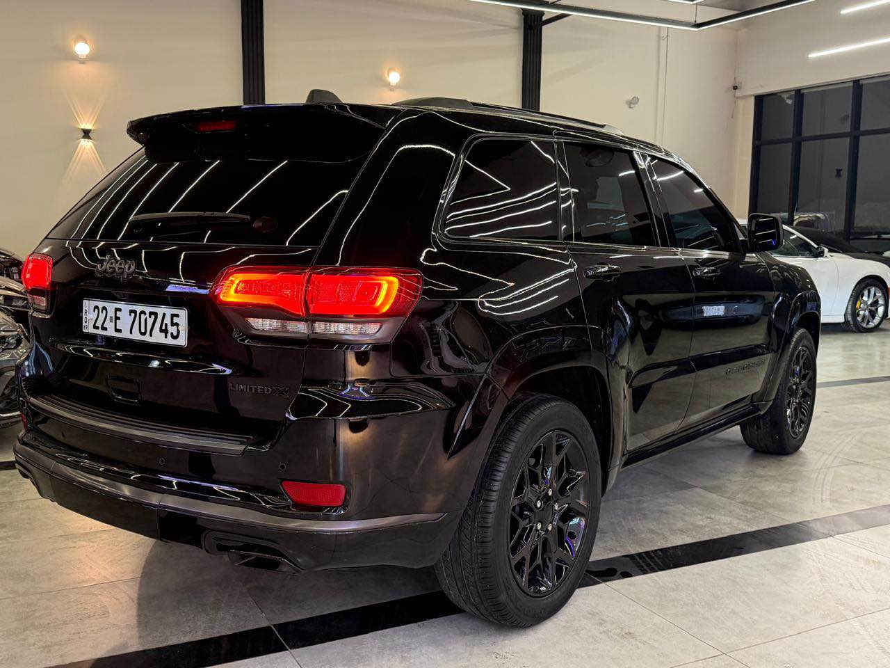 Jeep grand cheroke LMETED X
مواسەفات LMETED X
مۆدیل :2020فوال مواسەفات   
٦ پستۆن مەکینە ٣.٦
سەیارەکە رەقەم اربیله  تەحویل و بەناو کردن بە شەرت
73 هەزار رۆشتووە
گێرو مەکینەو هەموو شتی بە شەرت   هیچی نیە 
 
سعری ٣٠٠  مەجەلی زۆر کەم أربيل, العراق


**إذا كنت صاحب هذا الإعلان وتريد حذفه لأي سبب، رجاءا أرسل رسالة إلى الدعم الفني**