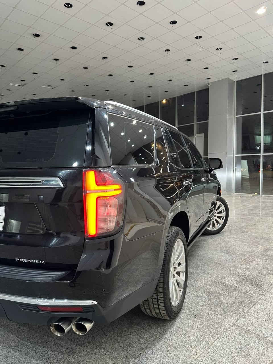 السلام عليكم تاهو 2022 برمير جديده جدا بيها بارد مكانين جدا صغار ماشيه 89 الف كيلو خليجيه بيها كتاب تضليل مكانها منصور ***********
