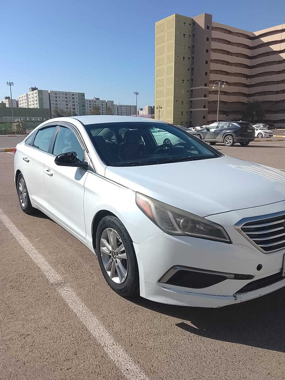 السلام عليكم
سوناتا 2016 وارد امريكي
محرك 2400 GDI
رقم بغداد
حادثها جاملغ السائق فقط مصلح نفسه 
بدون تبديل صدر امامي خلفي نضيف 
بيها صبغ بنيد وقماره بسبب تكشير 
ماكو قطرة معجون
السياره كلها ليبل واحد
سعر ... 118
وأن شاء الله بيها مجال بعد المعاينة والفحص
عنوان بغداد مجمع بسمايه 
*********** واتساب
