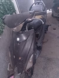 دراجتين شغالات • واحد ناقص فاكيوم • مدينة الصدر