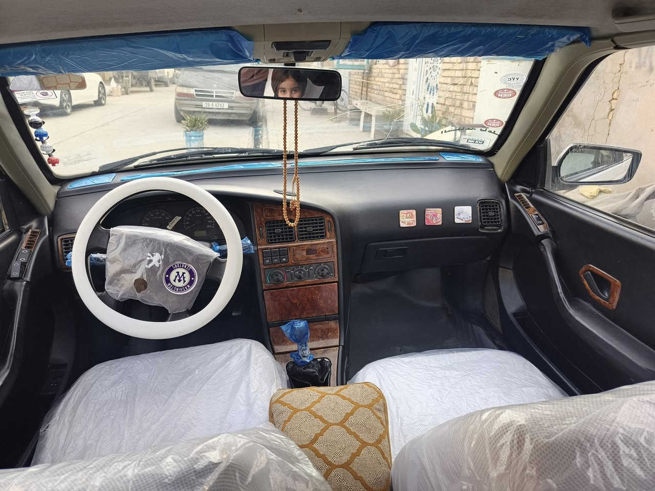 سلام عليكم للبيع بيجو 405مديل2012 سياره  كير مكينه بلجيس حداديه تبريد تدفئه كله جديد تخم تاير هستوني شديته رقم نجف السعر46 مكاني النجف. المشخاب.***********
