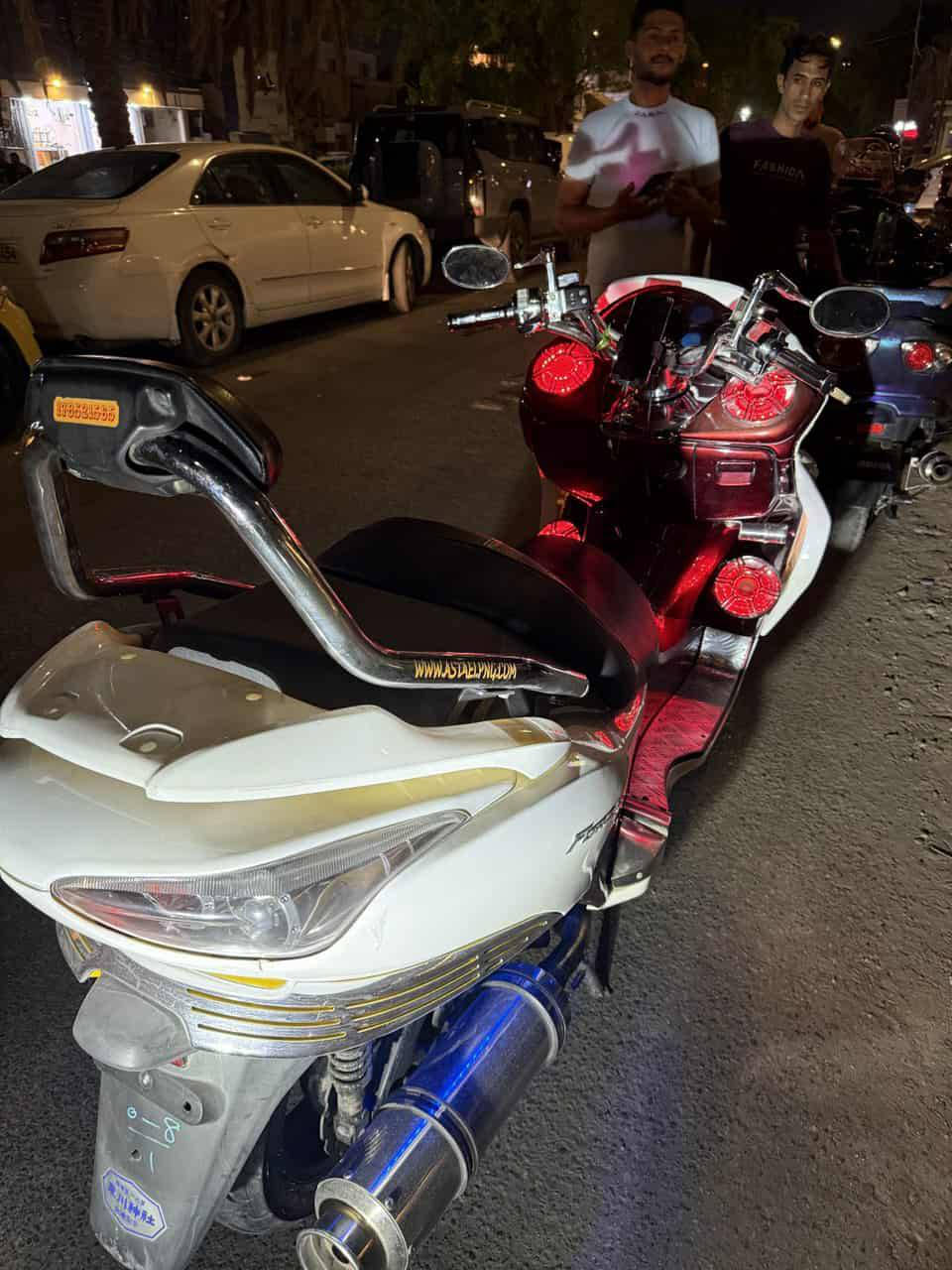 للبيع فورزه0/8 فول مواصفات مزوده تزويد كامل عليها سستم نيكلات
3تحويلات سته كير مكفوله كفاله عامه
محرك خير من الله كهربائيات كلها شغاله 
عنواني بغداد البلديات ***********
سعرها مليون و400 وبيها مجال للطيبين
