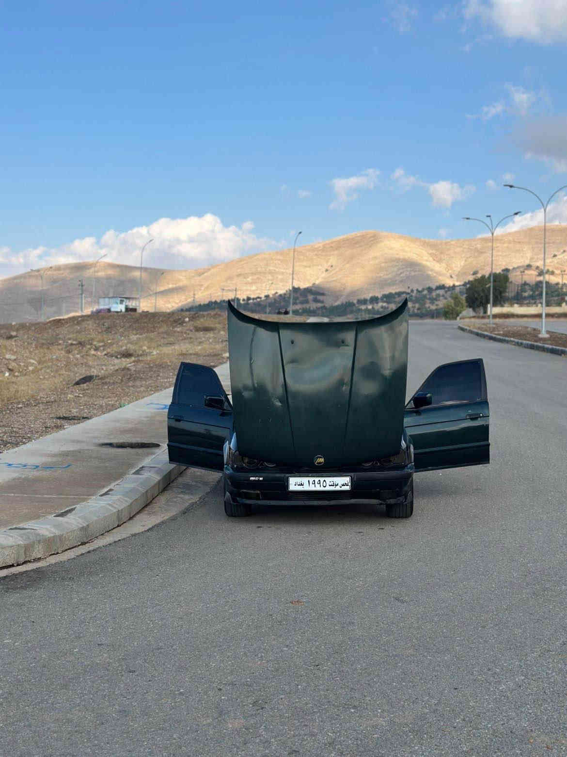 Bmw 520u 3ady 
Sayarayaki paku jayz 
Betaqau raqa hamo gyani bashart
Naw formeka 
Jam karaba 28 galaw majaliki kam 
***********
3luja حلبجة
