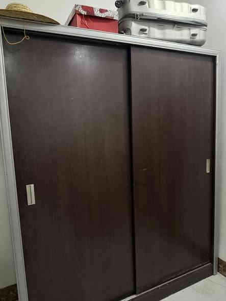 غرفه نوم مفرد للبيع 50 الف 
***********
