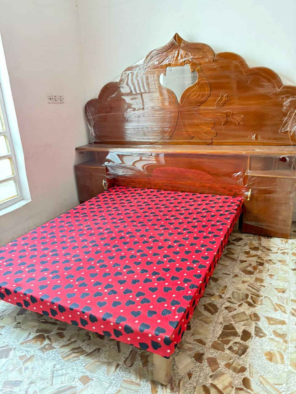 السلام عليكم غرفه مستعمله للبيع سعرها 500وبيها مجال عنوان بابل حي الامام
***********
