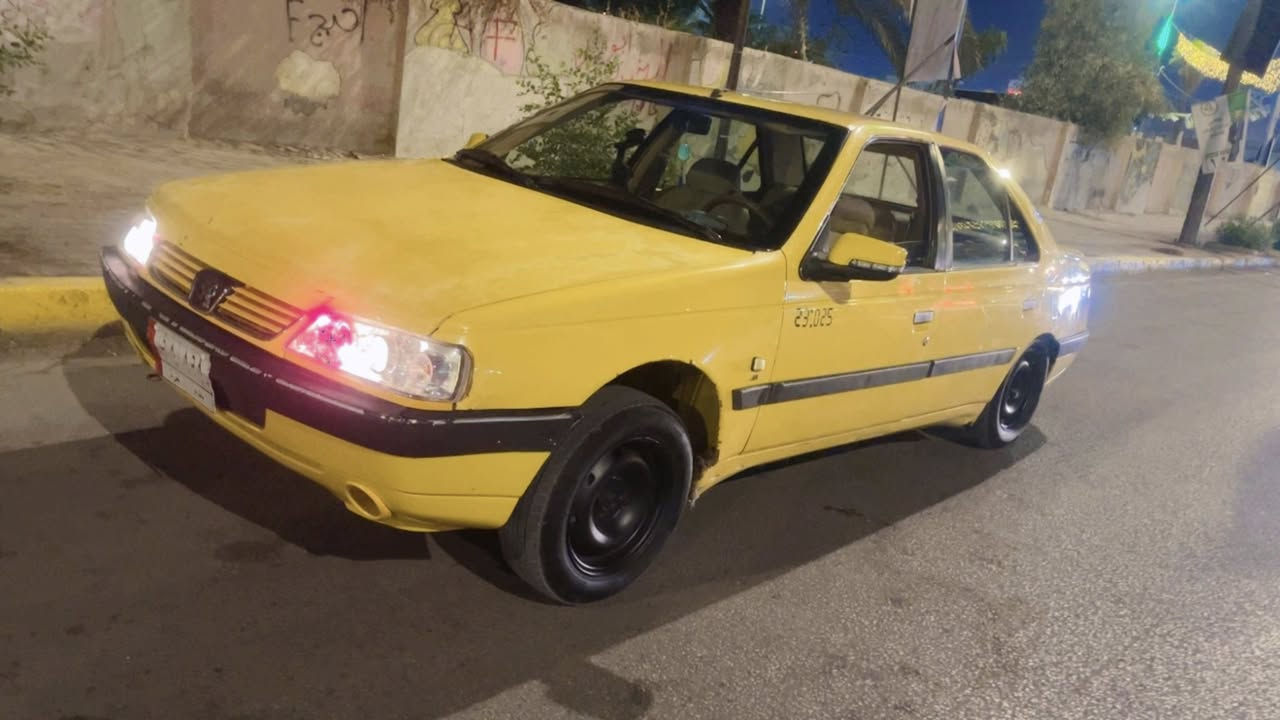 سيارة بيجو 405 موديل ١٢ رقم بغداد كير ومكينه خير مـטּ الله مصفره هيئه وغرامه سنويه ل٢٧ السعر ٣٥ وبيها مجال السياره بلاد ما مبدل اჂ شي  
***********
