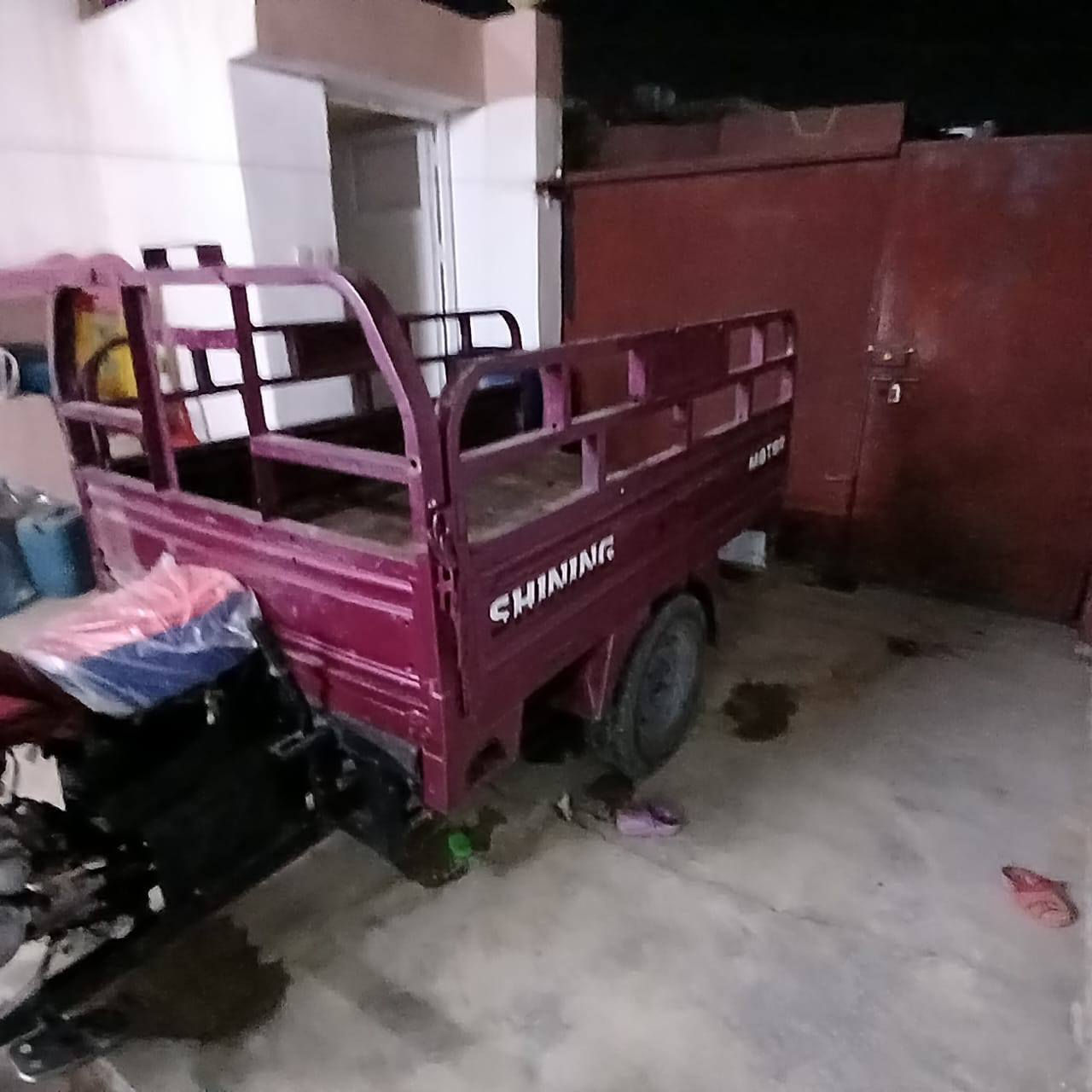 السلام عليكم عندي 
هاي الستوته كهربايات شرط عايسها ترتيب ومال شغل ماشالله عليهاسعرها900بيها بليته‏‪***********‬‏
