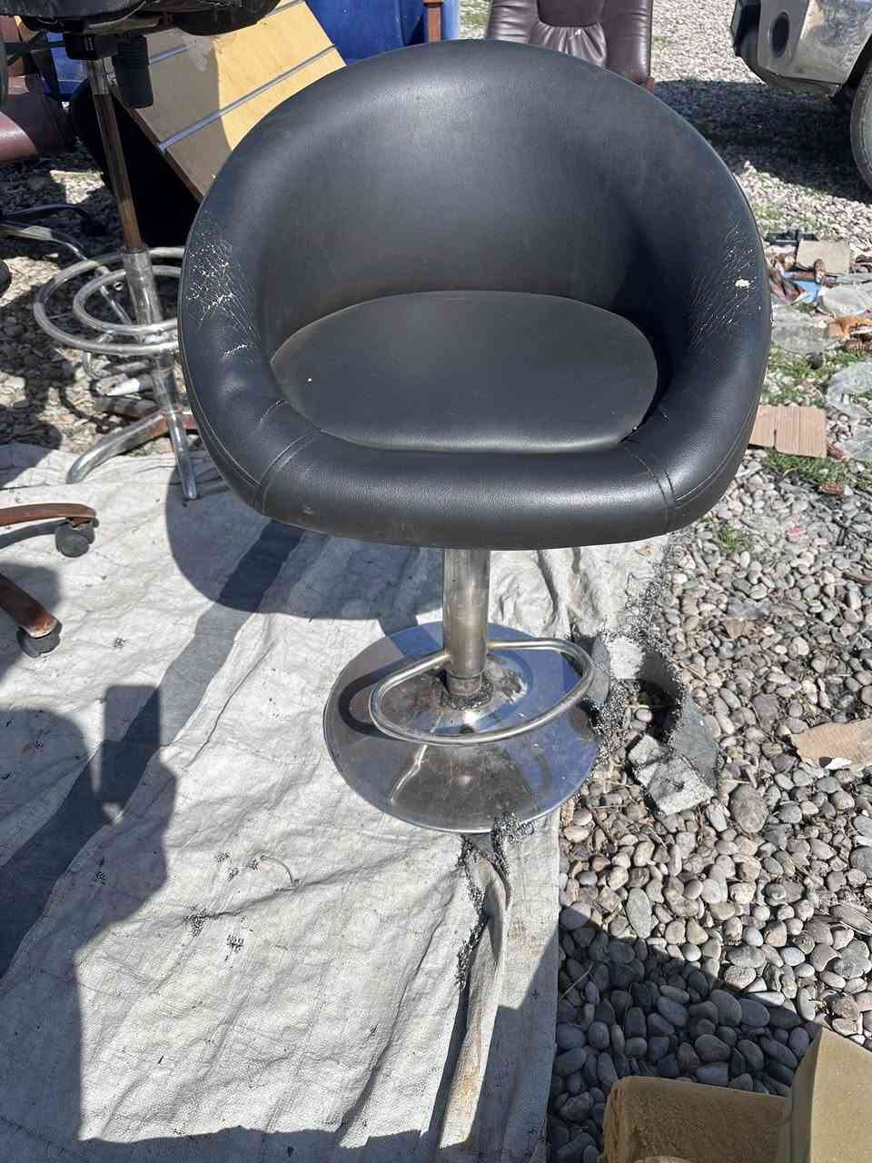 موادي زور بو ناو ماركيت و دوكان و اوفيس به رده سته كلار - حمه ي كريم 
***********
